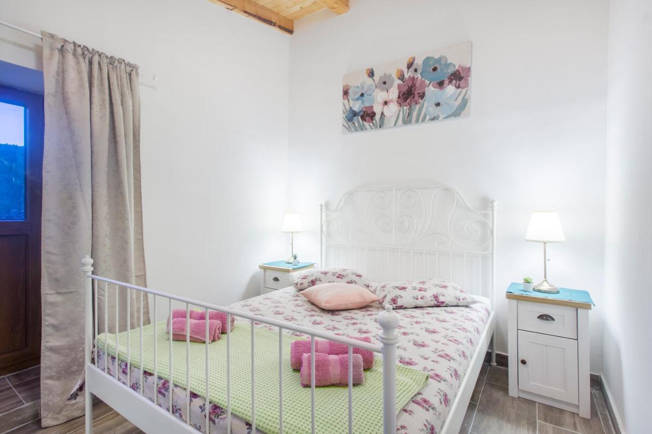 Luxury House Ivan With 4 Bedrooms Divojevici Kültér fotó